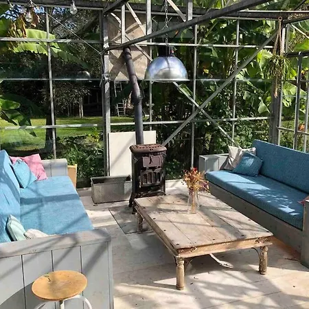 Holiday home Bij Tante Hanneke's Voorhuus, Met Hottub Optie Maasbommel