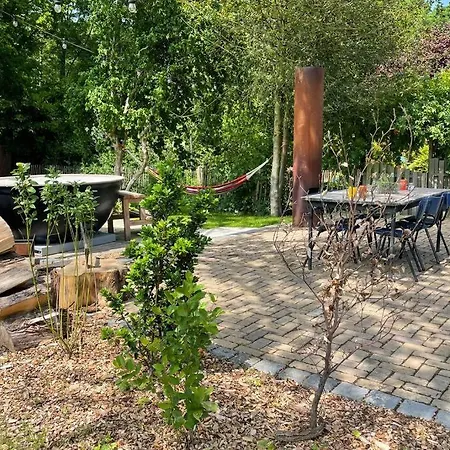 Bij Tante Hanneke's Voorhuus, Met Hottub Optie Holiday home