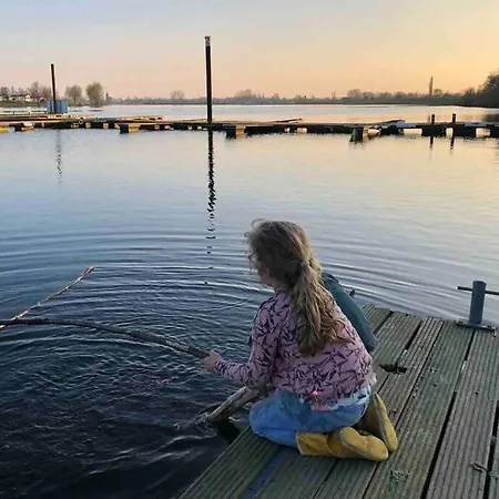 Bij Tante Hanneke's Voorhuus, Met Hottub Optie Holiday home