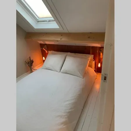 Bij Tante Hanneke's Voorhuus, Met Hottub Optie * Maasbommel