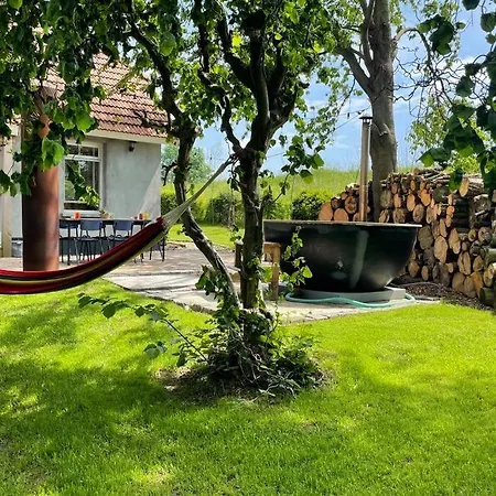 Bij Tante Hanneke's Voorhuus, Met Hottub Optie * Maasbommel